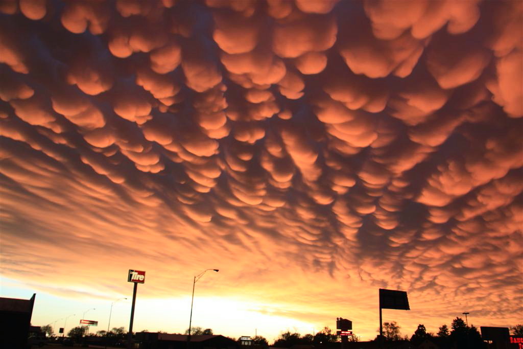 Valentine, NE Mammatus 5/24/10